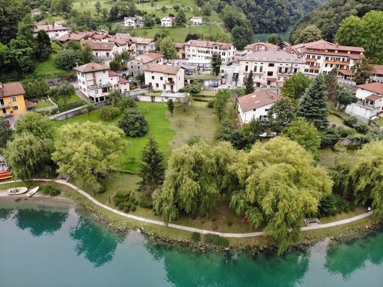 Vila Labod, Unique Villa At The Lake โมสต์ นา โซชิ ภายนอก รูปภาพ